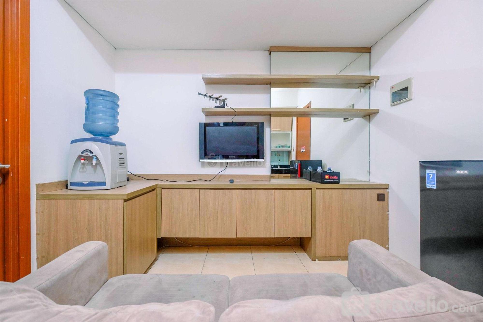Spacious 2br At Mt Haryono Square By Travelio Apartment