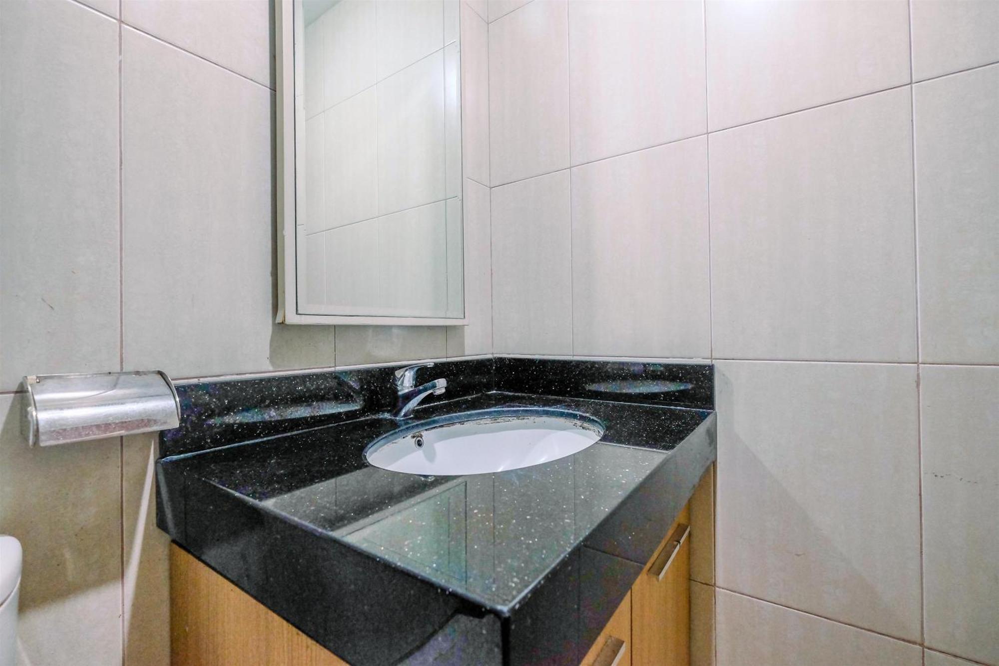Spacious 2br At Mt Haryono Square By Travelio Apartment Jakarta